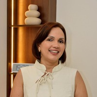 Dra. Liana Serra